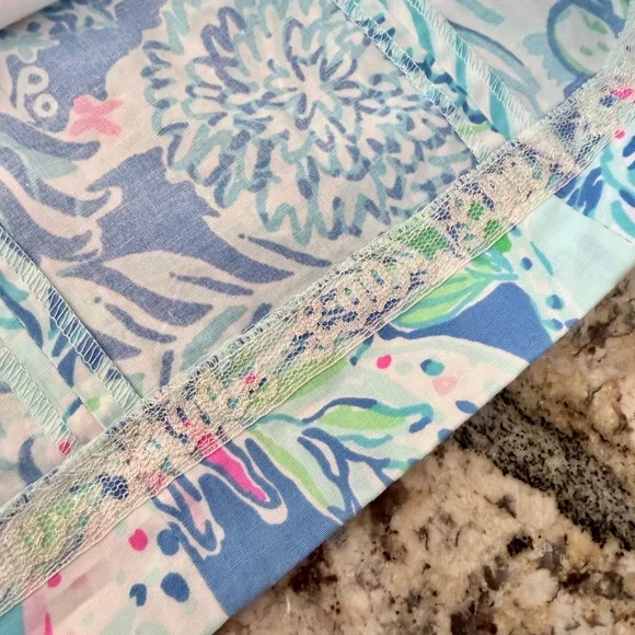 LILLY PULITZER | Fiesta Stretch Dress in Coastal Blue/Lion Around, size 2 - Picture 8 of 9